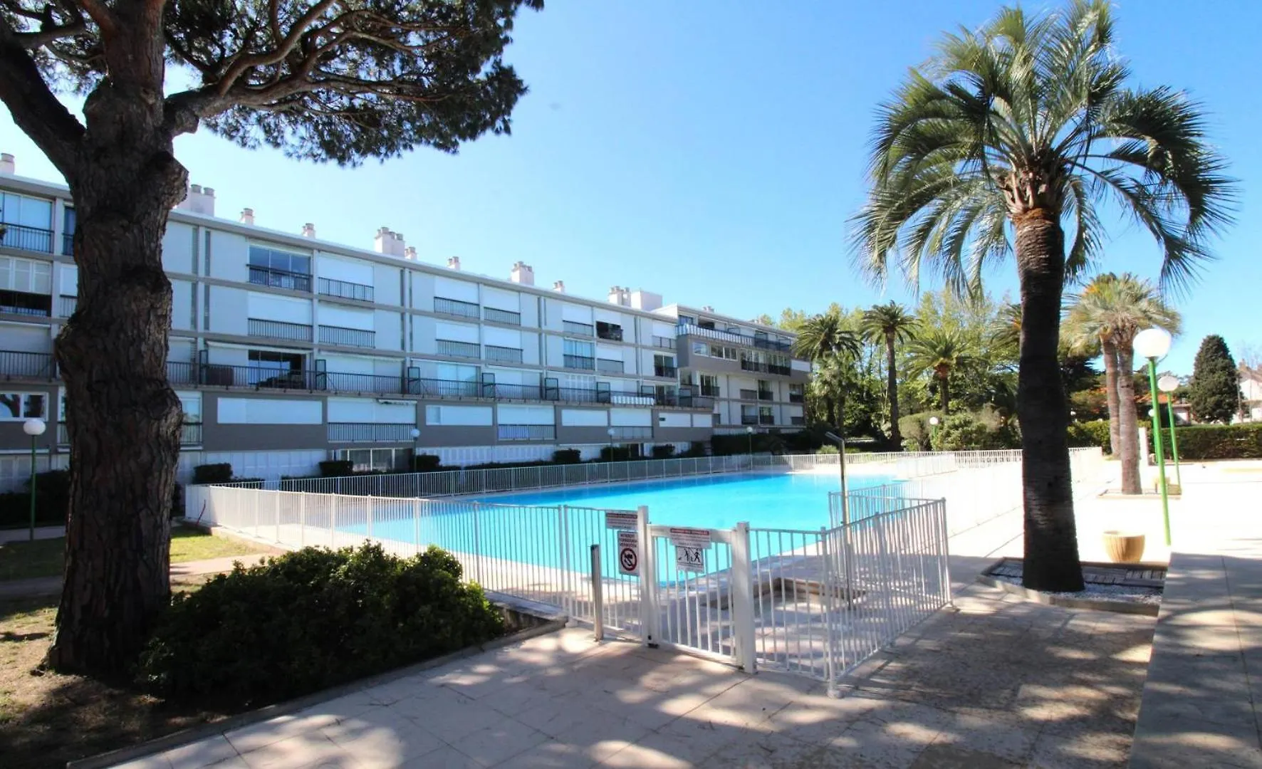 Apartment Tropcoq - Au Coeur De St-Tropez - Studio Cabine Pour 2 Personnes Saint-Tropez